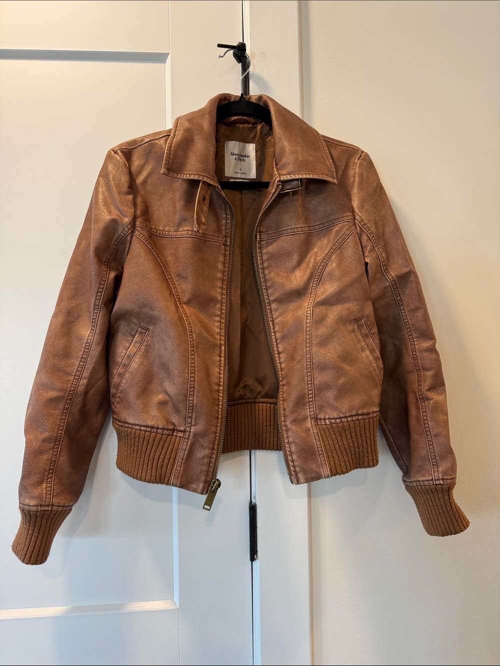 Abercrombie & Fitch Women's Cognac Faux Leather Bomber Jacket Size Small